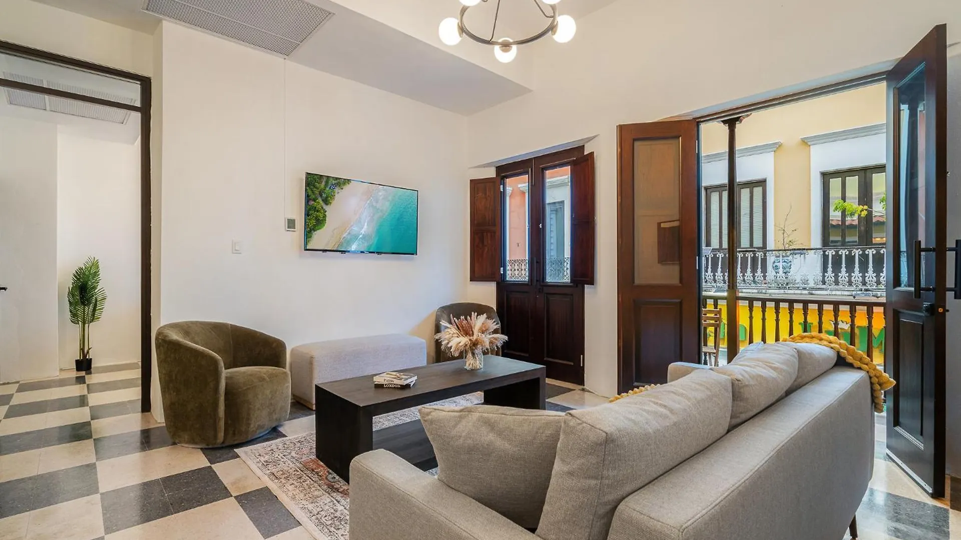 Soho House Private Patio Luxury 2Bd Appartment San Juan